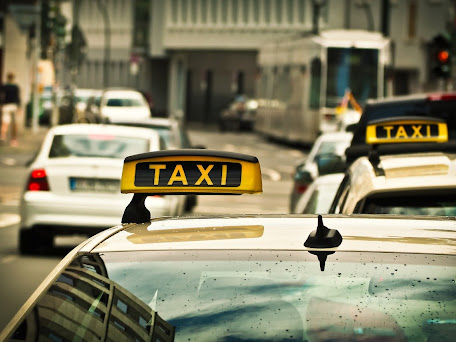 Miejskie taksówki Adam Taxi w Ruda Śląska to